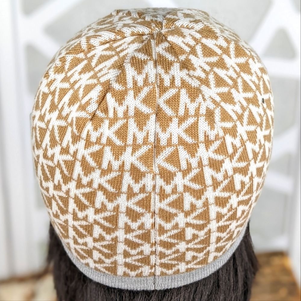 Michael‎ Kors Jacquard Signature Logo Beanie Cap - Picture 4 of 5
